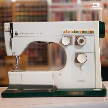 Begagnad symaskin Husqvarna 2000 modell 6030