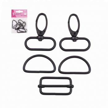 Set med karbinhakar, d-ringar och reglerspänne i svart för band med bredd 32mm.