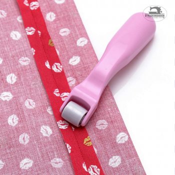 seam-roller-sew-mate-rosa-sömpress-symaskinsbodenbutik-symaskinsboden
